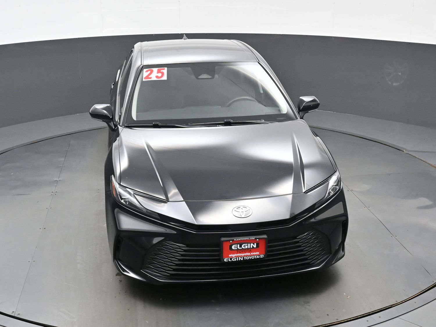 Used 2025 Toyota Camry LE FWD image 35