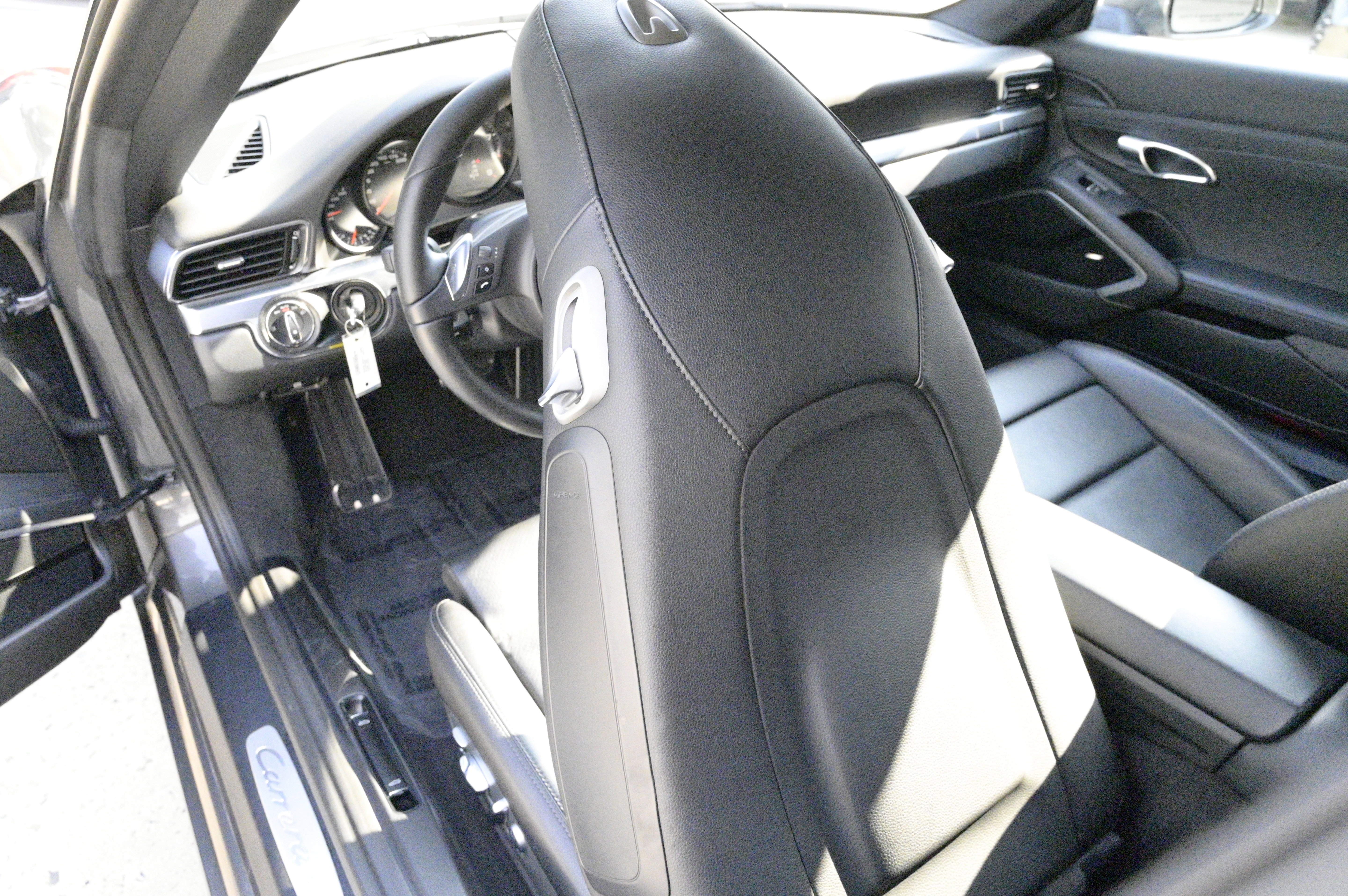 Used 2016 Porsche 911 Carrera 4 image 18