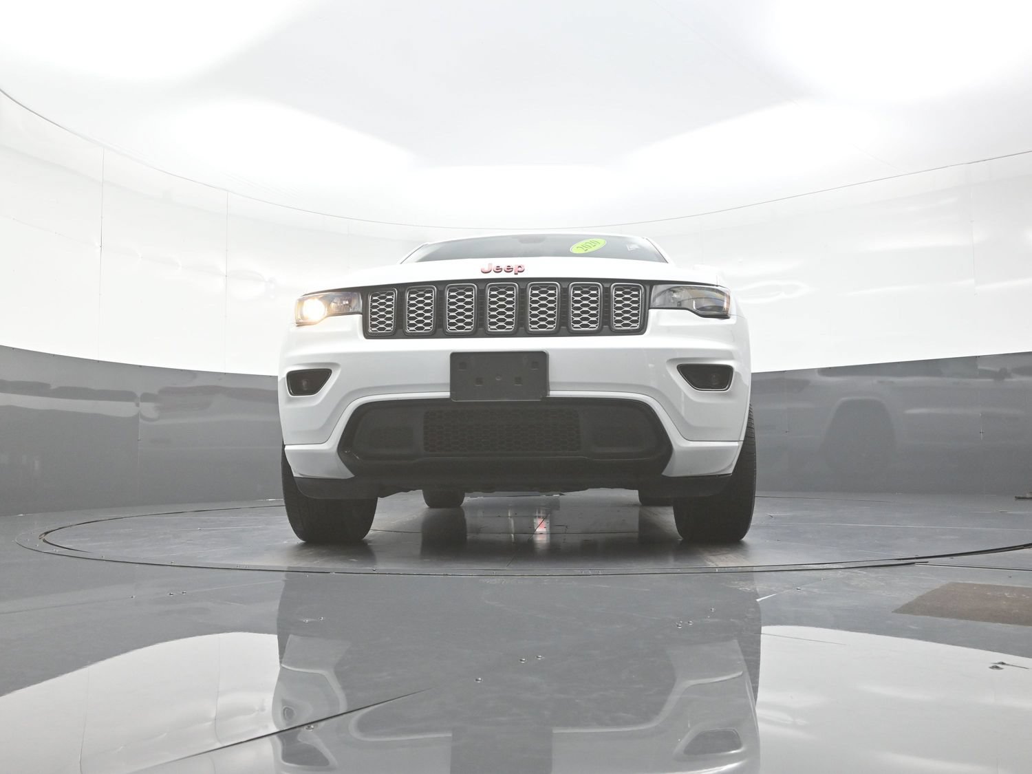 Used 2020 Jeep Grand Cherokee Altitude AWD/4WD image 10