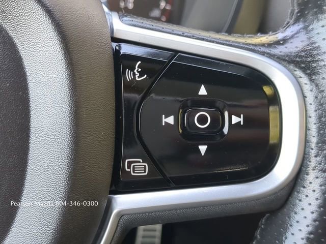 Used 2018 Volvo XC60 T6 Momentum w/ Convenience Package image 27