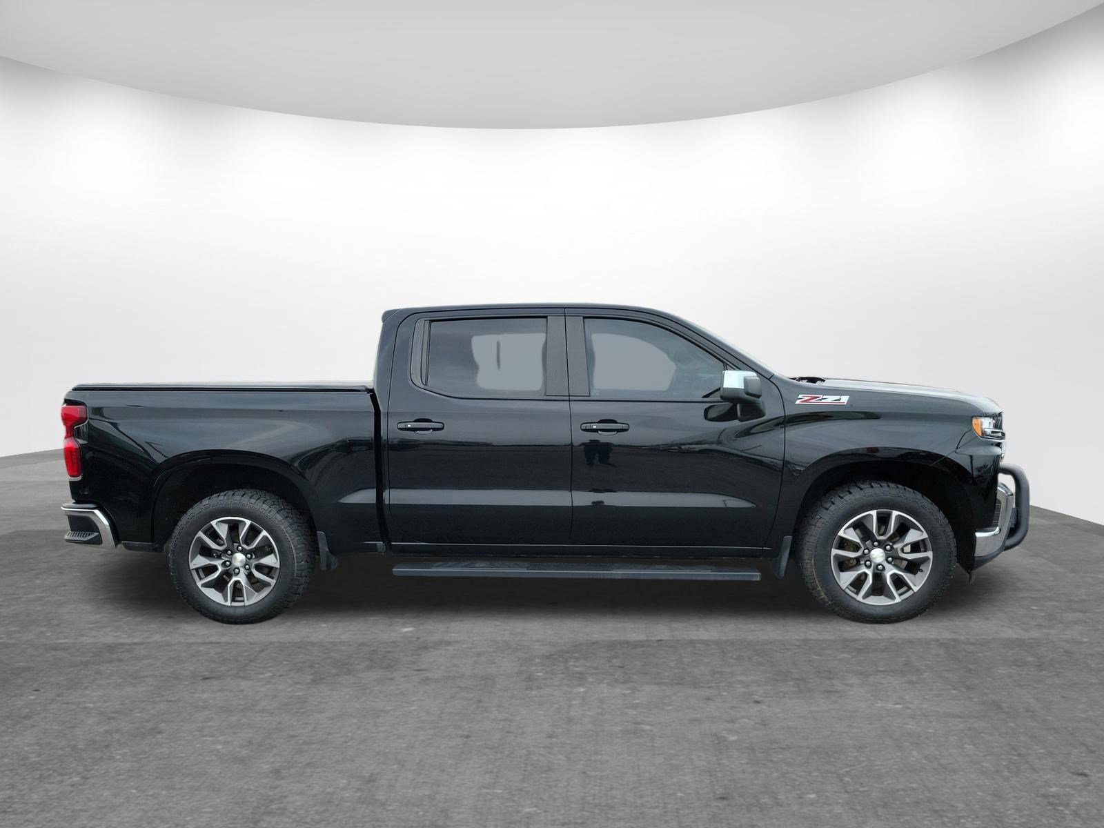 Used 2019 Chevrolet Silverado 1500 LT w/ All-Star Edition image 4