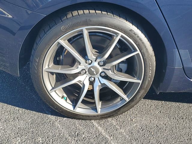 Used 2022 Genesis G70 3.3T image 7