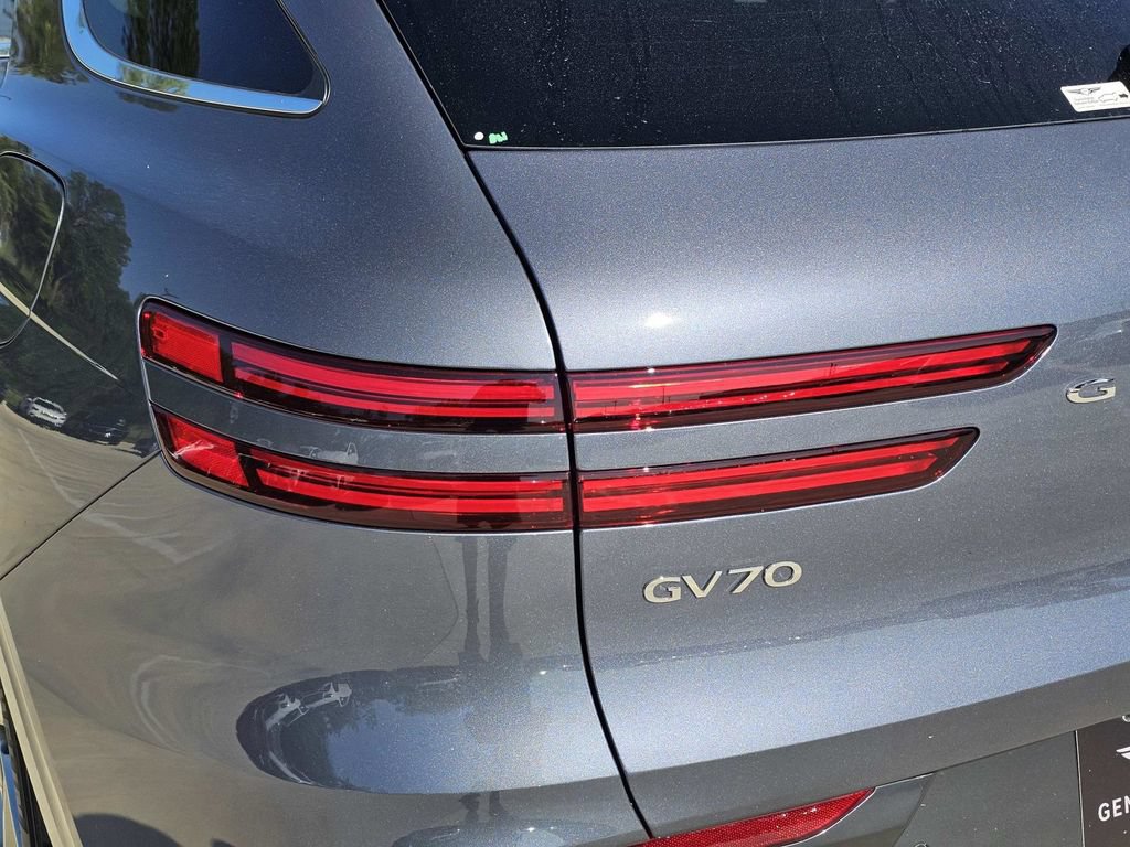 Used 2026 Genesis GV70 2.5T AWD/4WD image 13