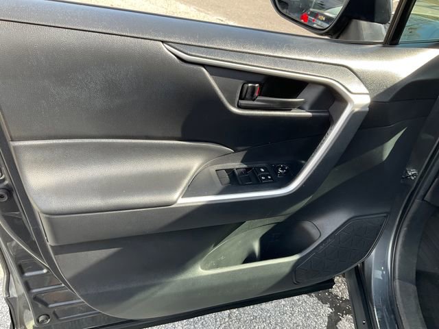 Used 2023 Toyota RAV4 LE image 6
