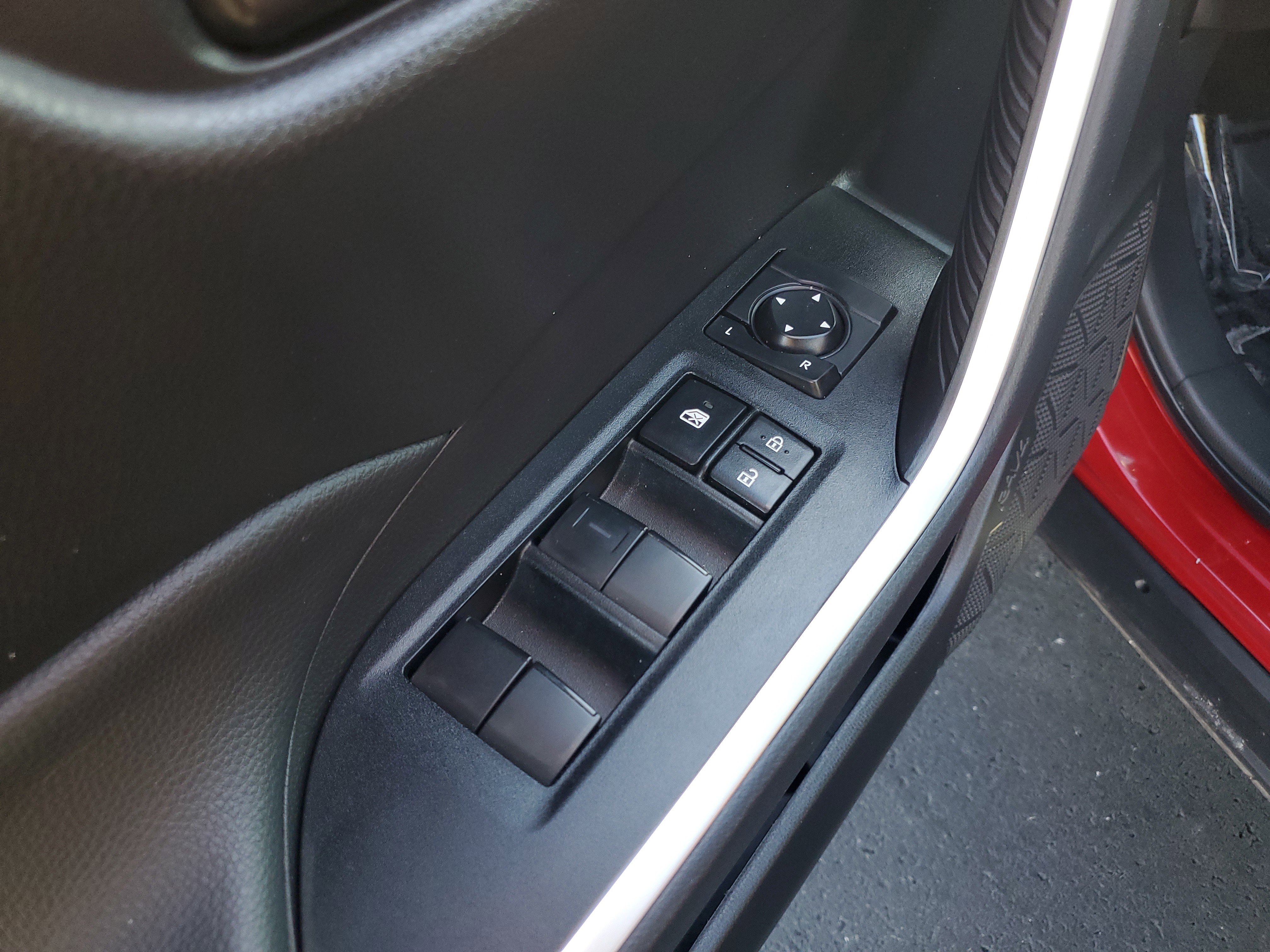 Certified 2025 Toyota RAV4 LE image 18