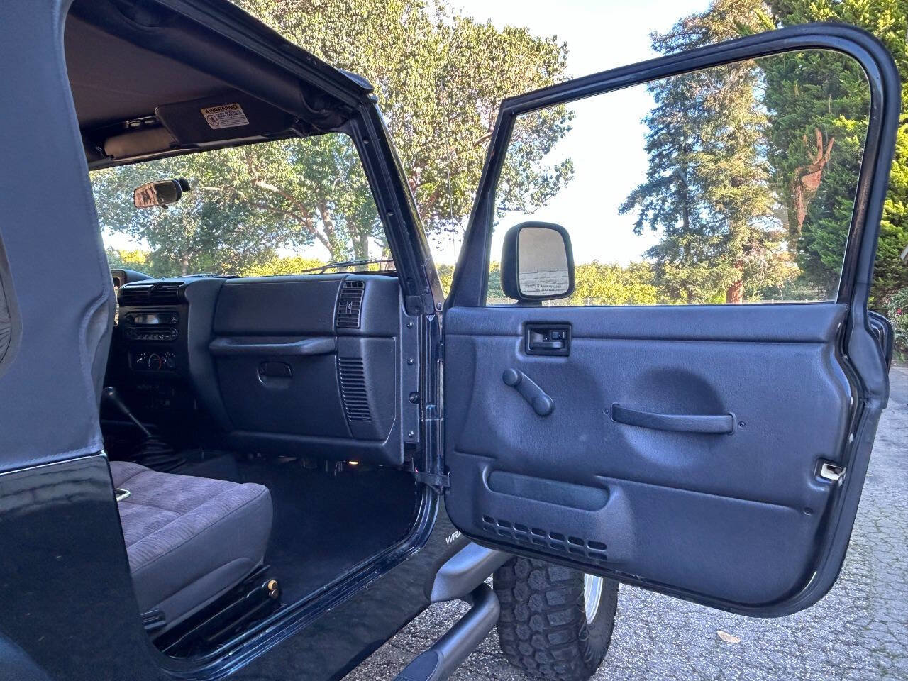 Used 2004 Jeep Wrangler Sport image 29