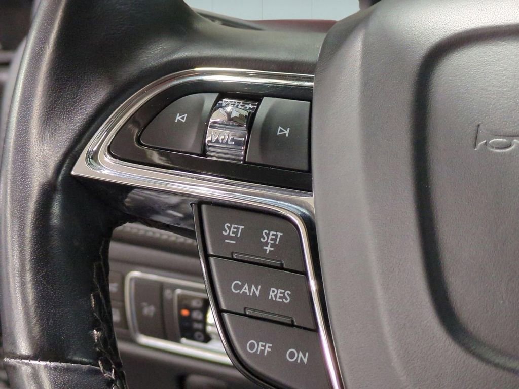 Certified 2023 Lincoln Nautilus Reserve image 20