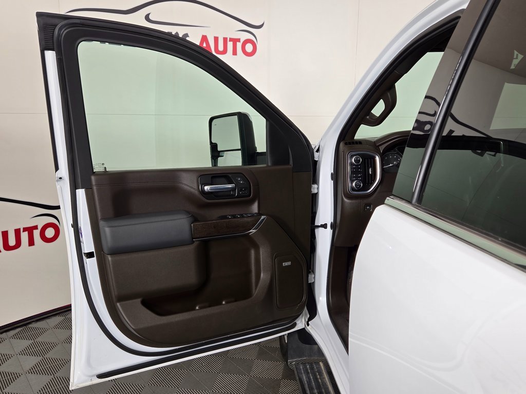 Used 2022 GMC Sierra 2500 Denali image 11