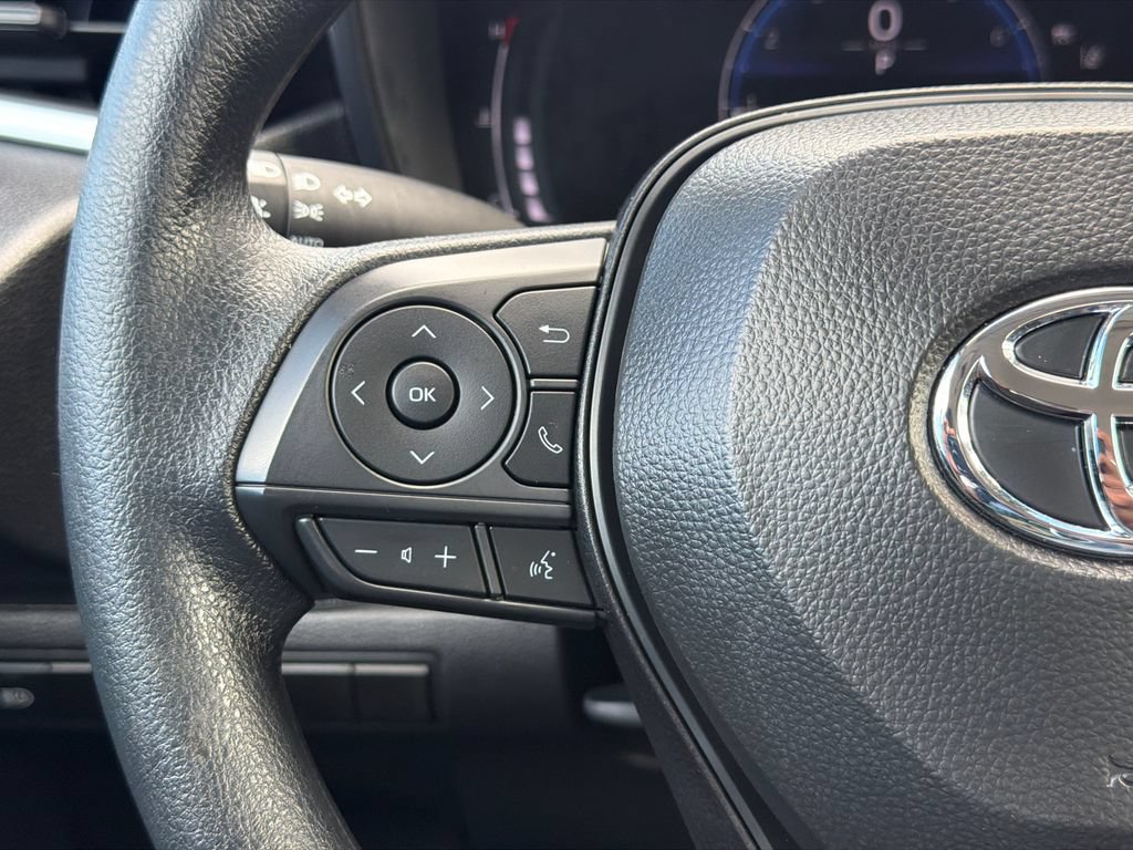 Used 2026 Toyota Corolla LE FWD image 29