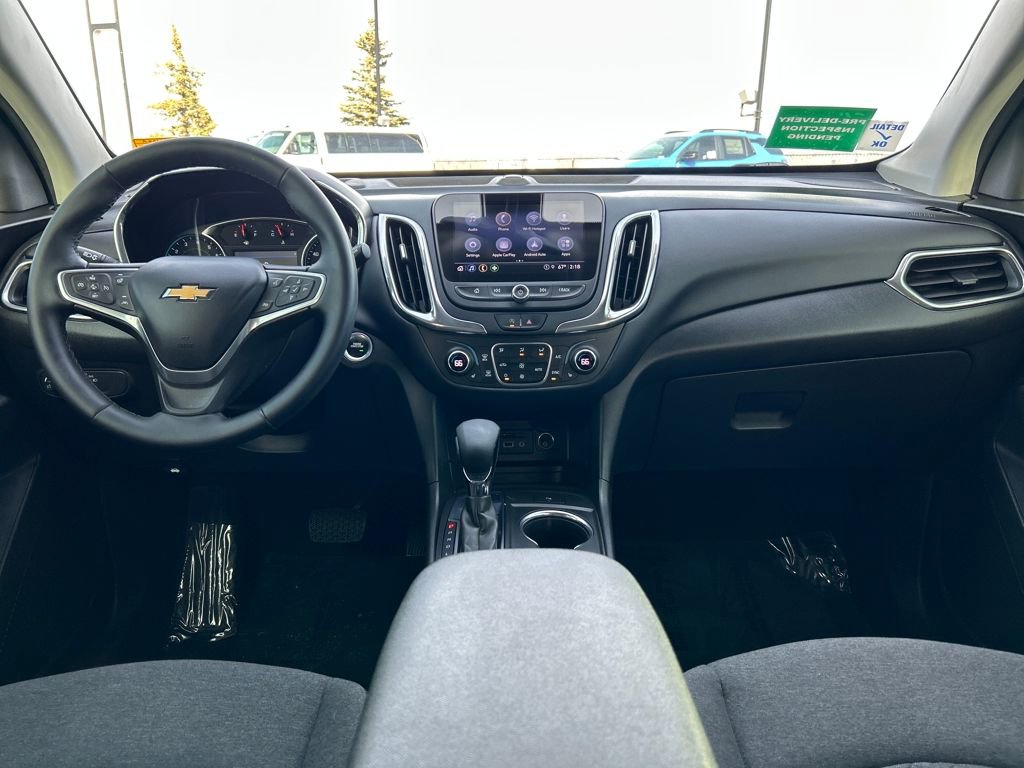 Used 2023 Chevrolet Equinox LT image 6