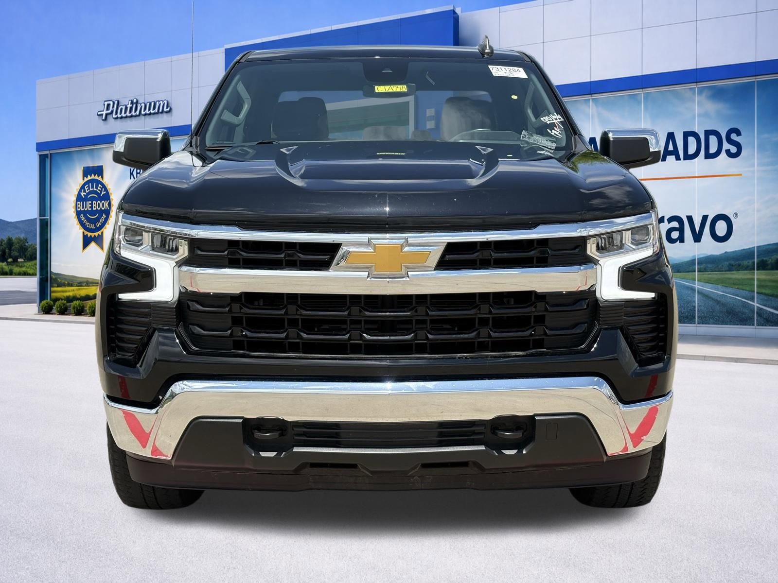 Certified 2023 Chevrolet Silverado 1500 LT AWD/4WD image 2