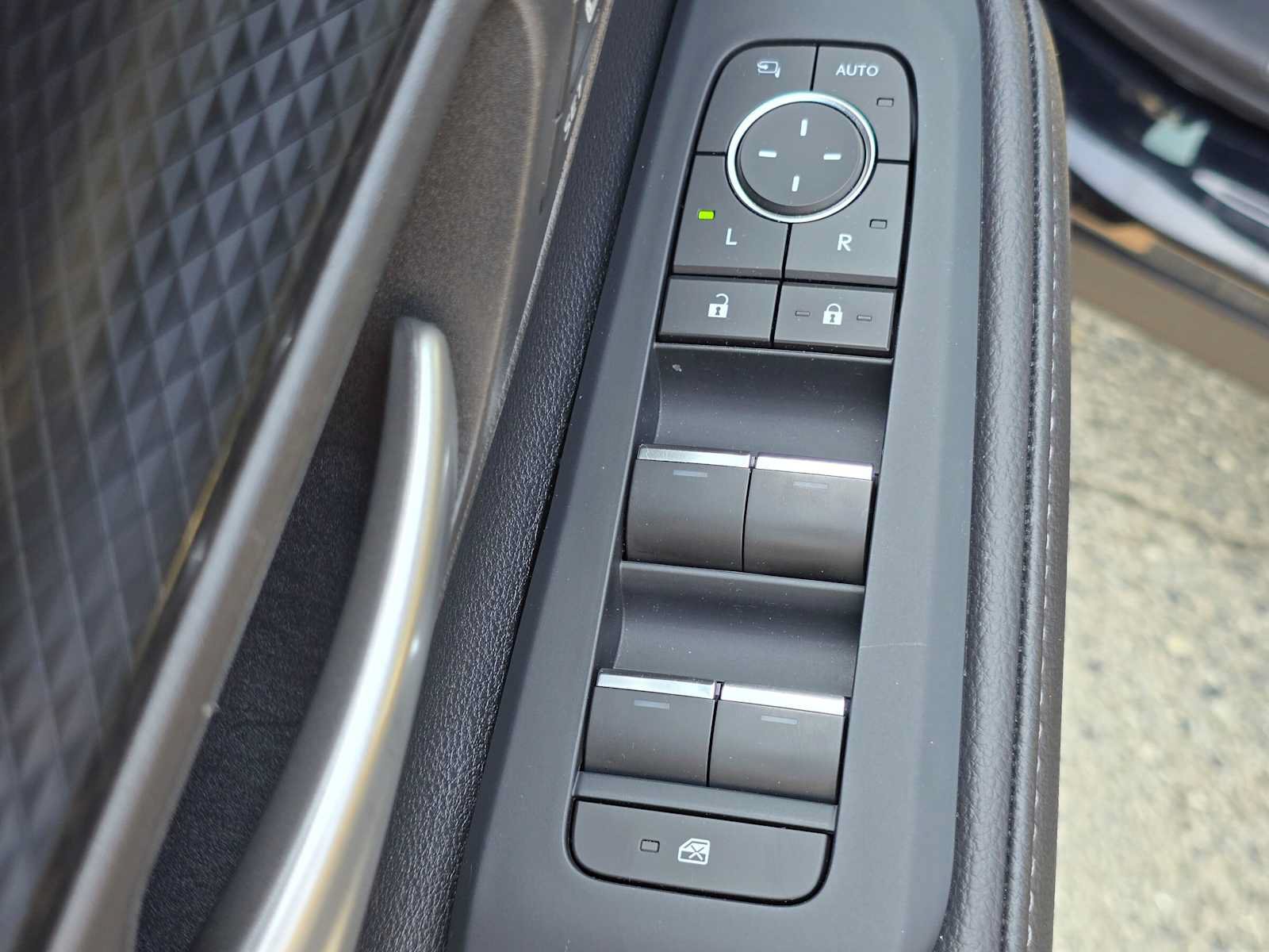 Used 2025 Toyota Grand Highlander AWD Hybrid image 22