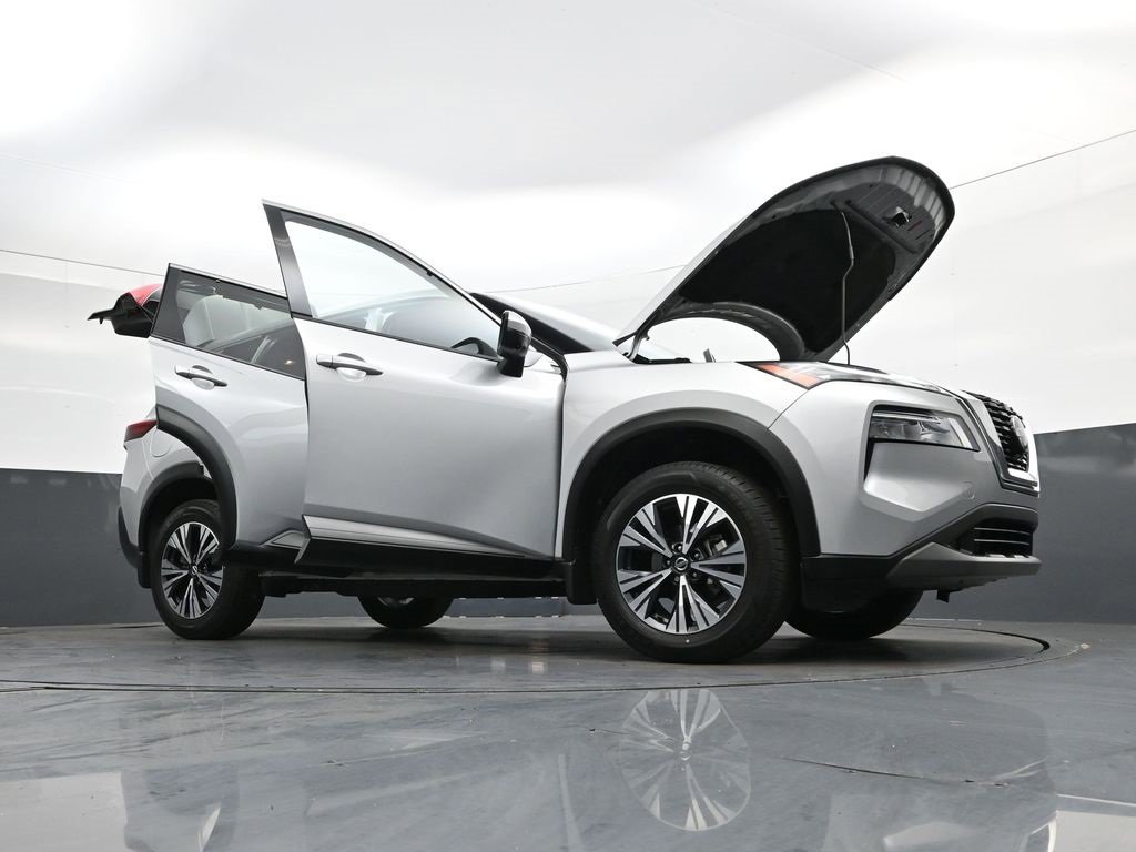 Used 2021 Nissan Rogue SV image 44