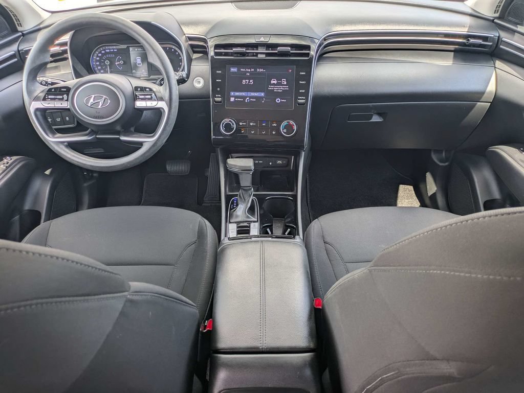 Used 2023 Hyundai Tucson SEL FWD image 2