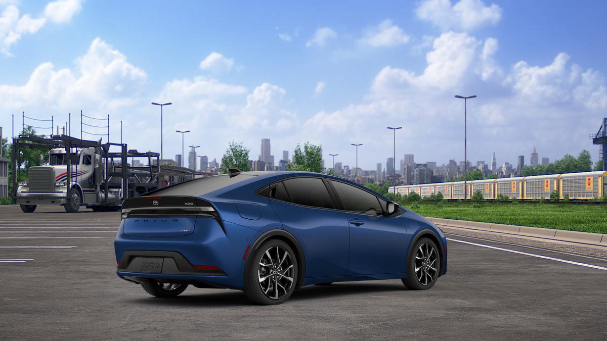 New 2026 Toyota Prius Plug-In Hybrid FWD image 12
