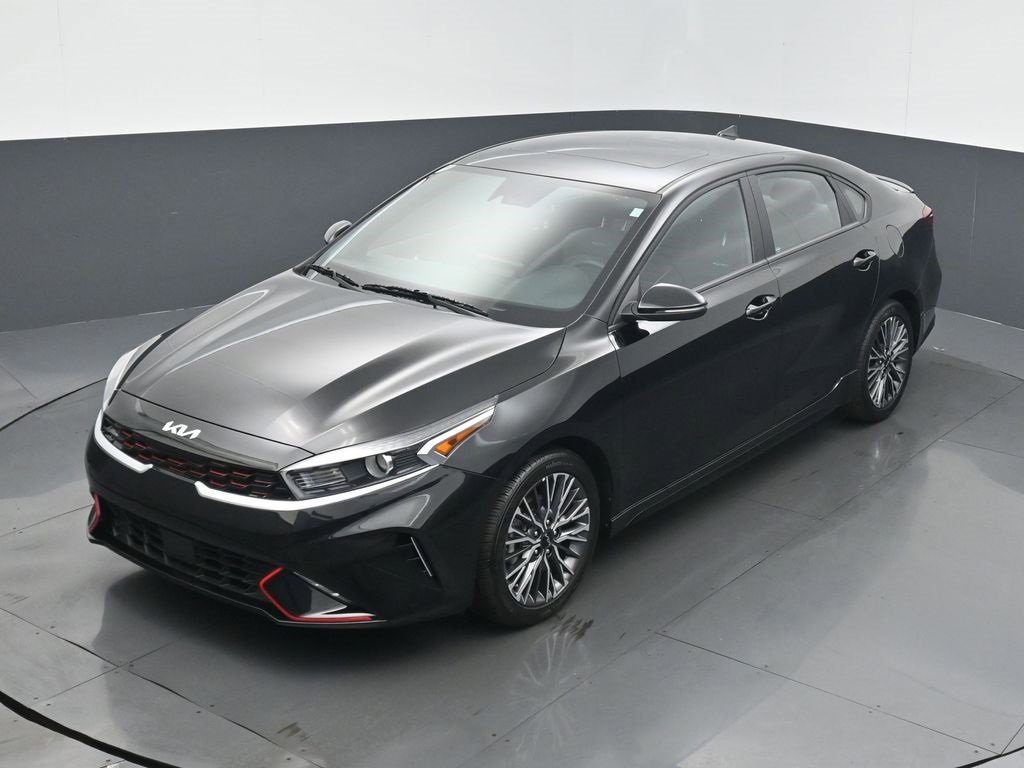 Used 2024 Kia Forte GT-Line w/ GT-Line Premium Package image 9