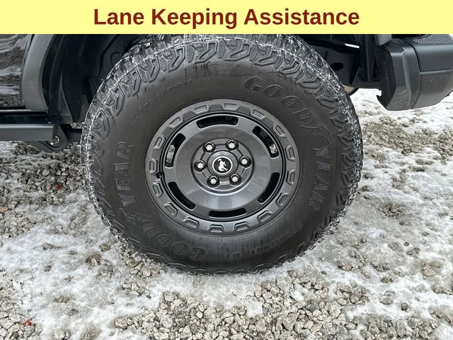 Used 2023 Ford Bronco Everglades image 9