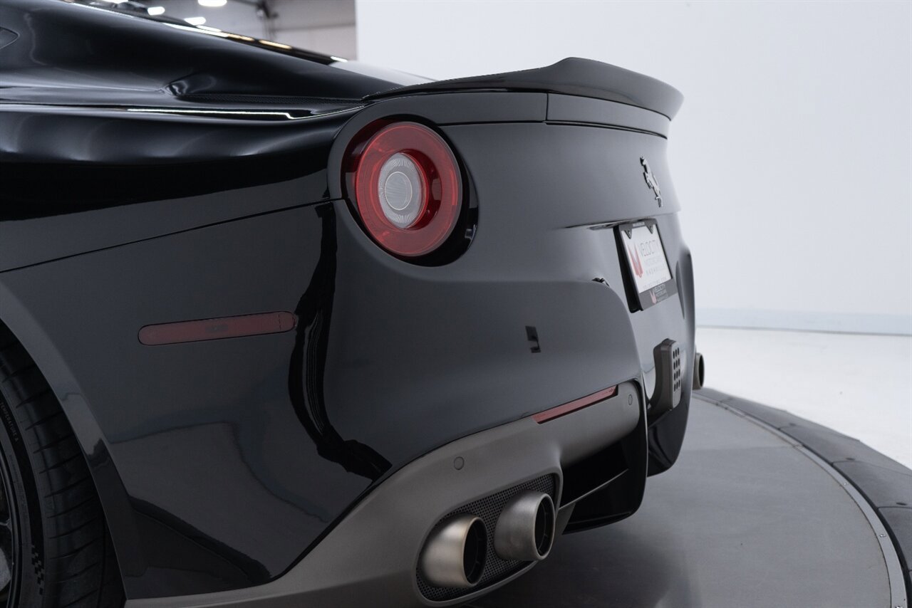 Used 2014 Ferrari F12 Berlinetta RWD image 27