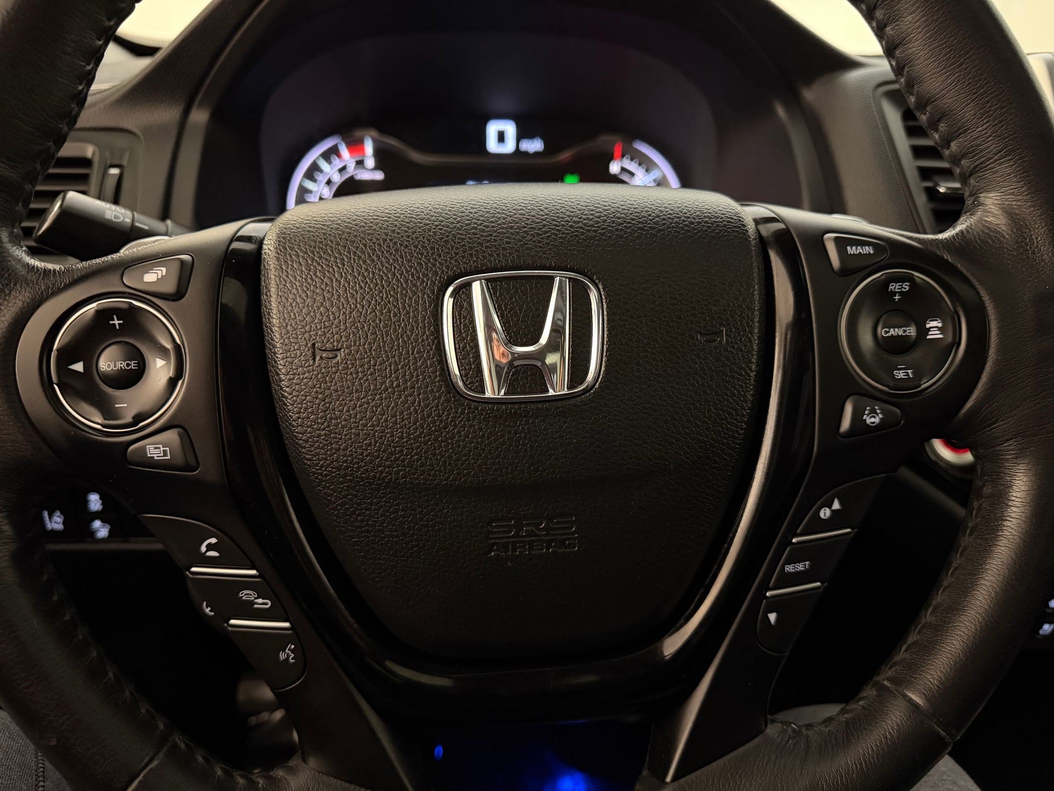 Used 2017 Honda Pilot Elite image 16