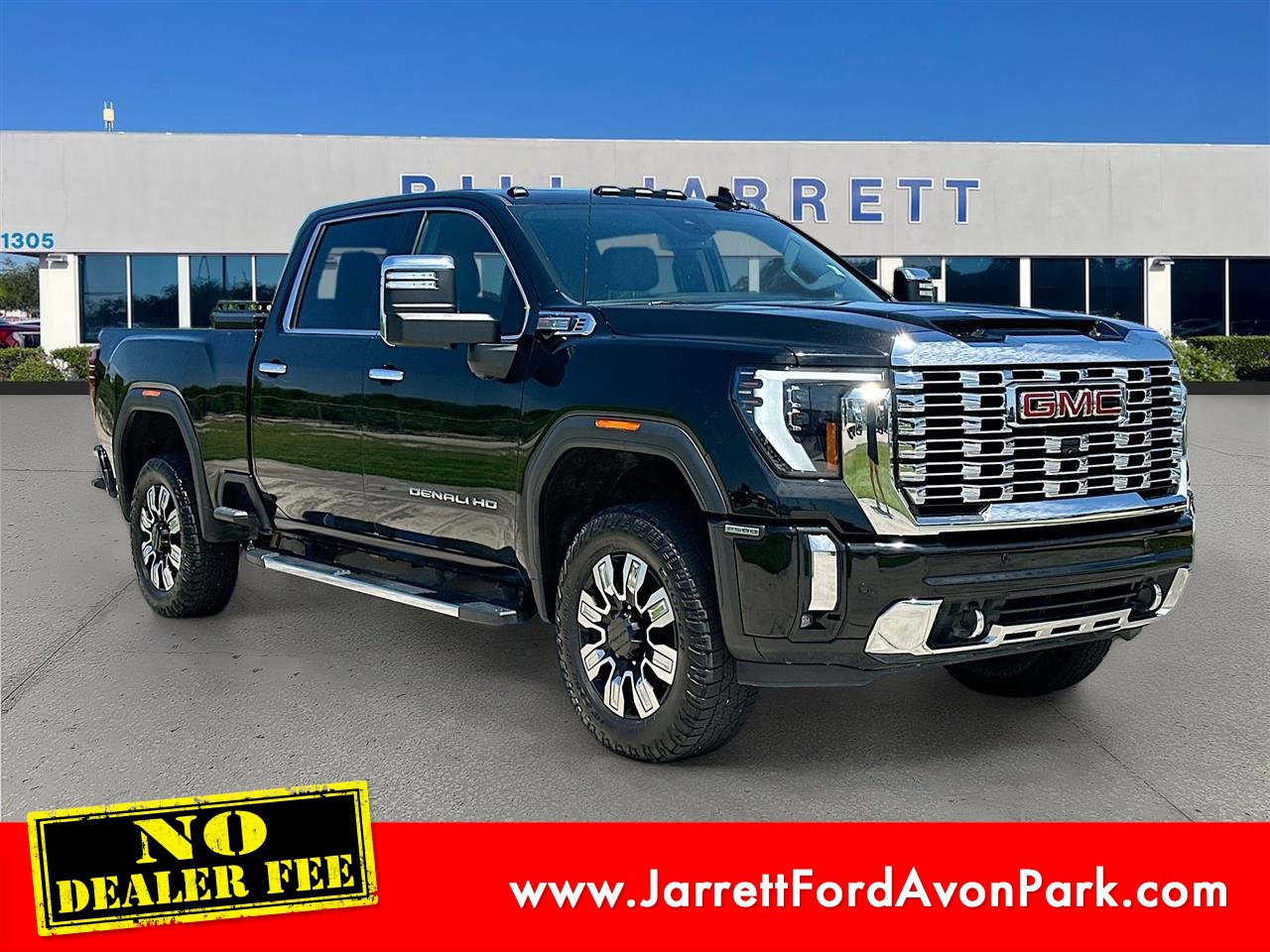 Used 2024 GMC Sierra 2500 Denali AWD/4WD image 1
