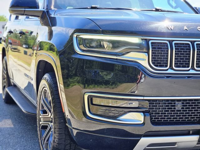 Used 2024 Jeep Wagoneer L Series II RWD image 9