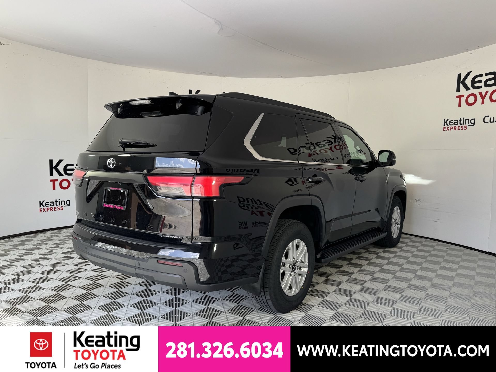 Certified 2025 Toyota Sequoia SR5 AWD/4WD image 6
