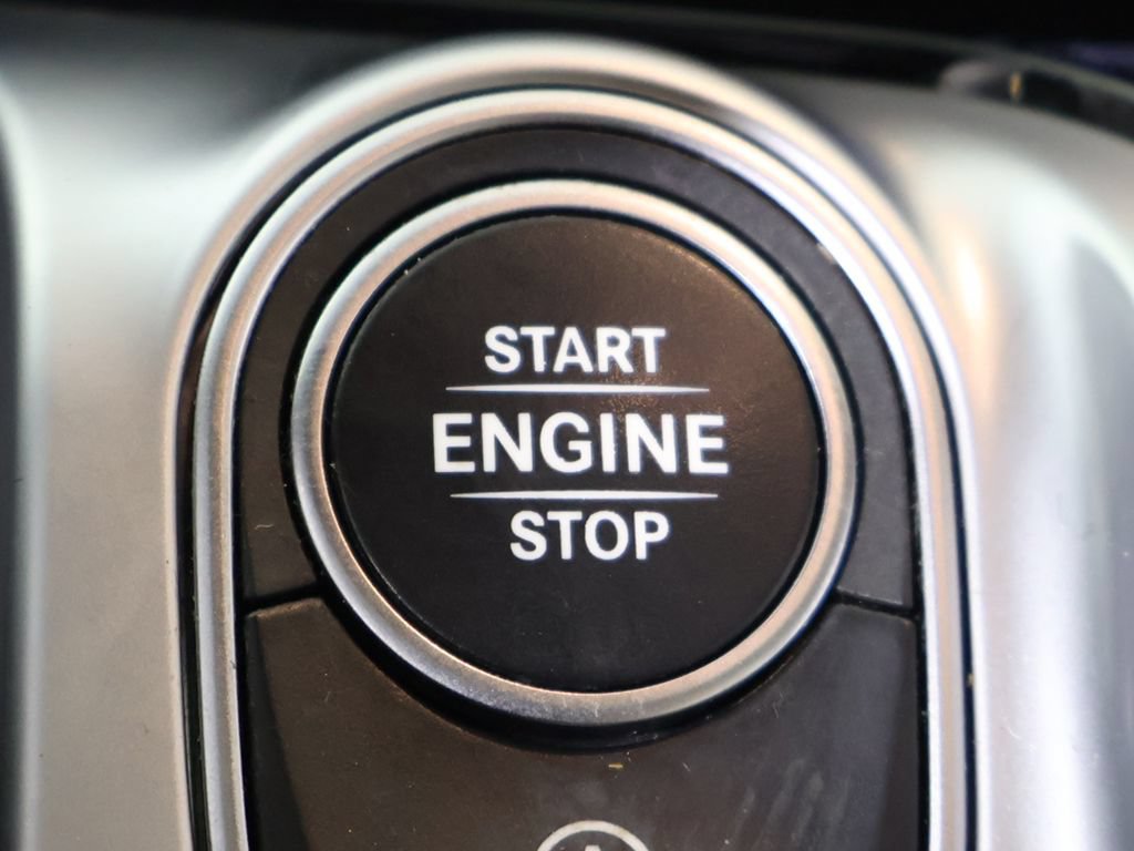 Used 2022 Mercedes-Benz GLB 250 4MATIC image 40