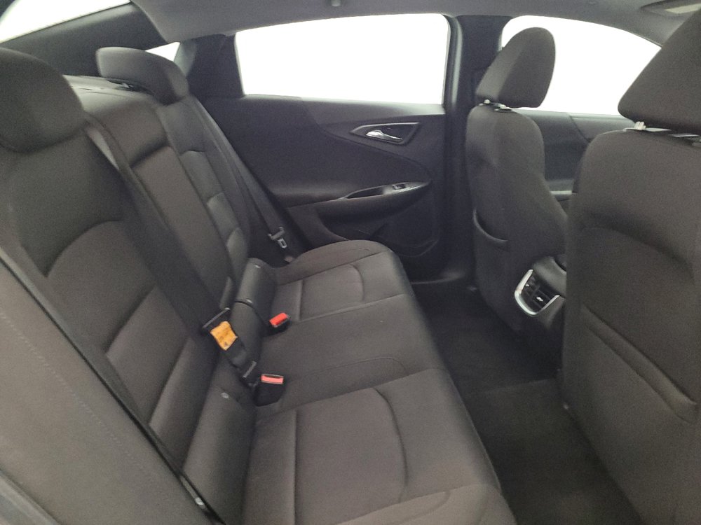 Used 2018 Chevrolet Malibu LT FWD image 19