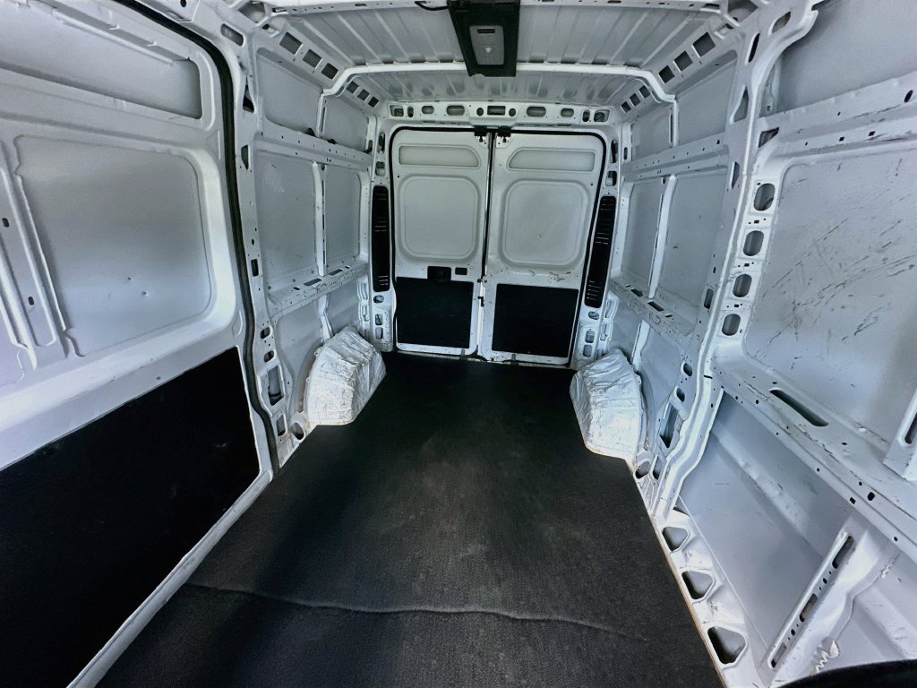 Used 2025 RAM ProMaster 2500 w/ Convenience Group FWD image 23