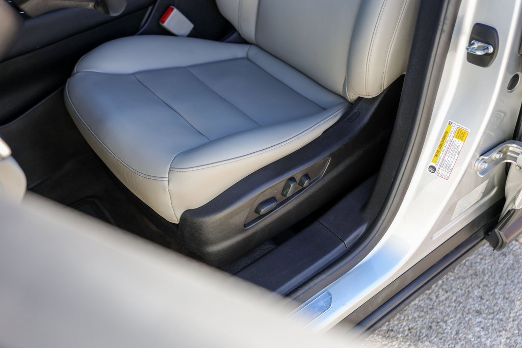 Used 2022 Cadillac XT4 Luxury image 8