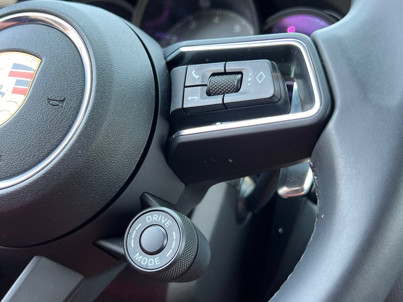 Certified 2025 Porsche Macan S AWD/4WD image 26