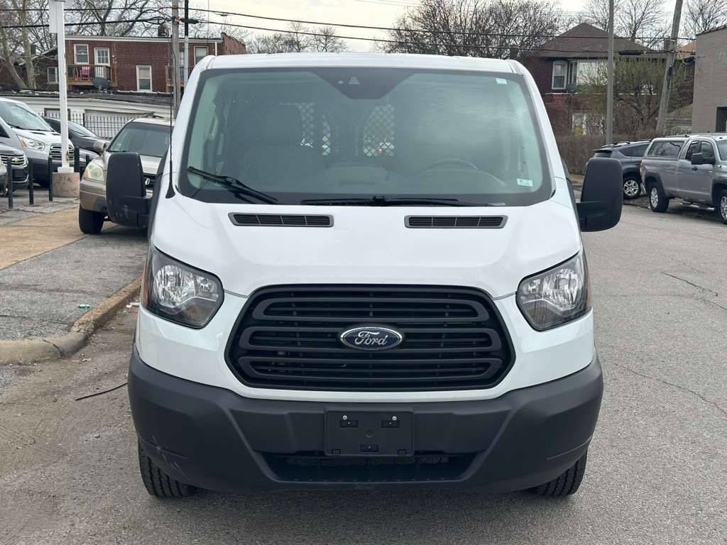 Used 2019 Ford Transit 250 130 Low Roof RWD image 2