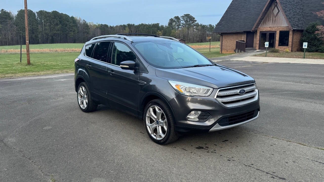 Used 2017 Ford Escape Titanium AWD/4WD image 2