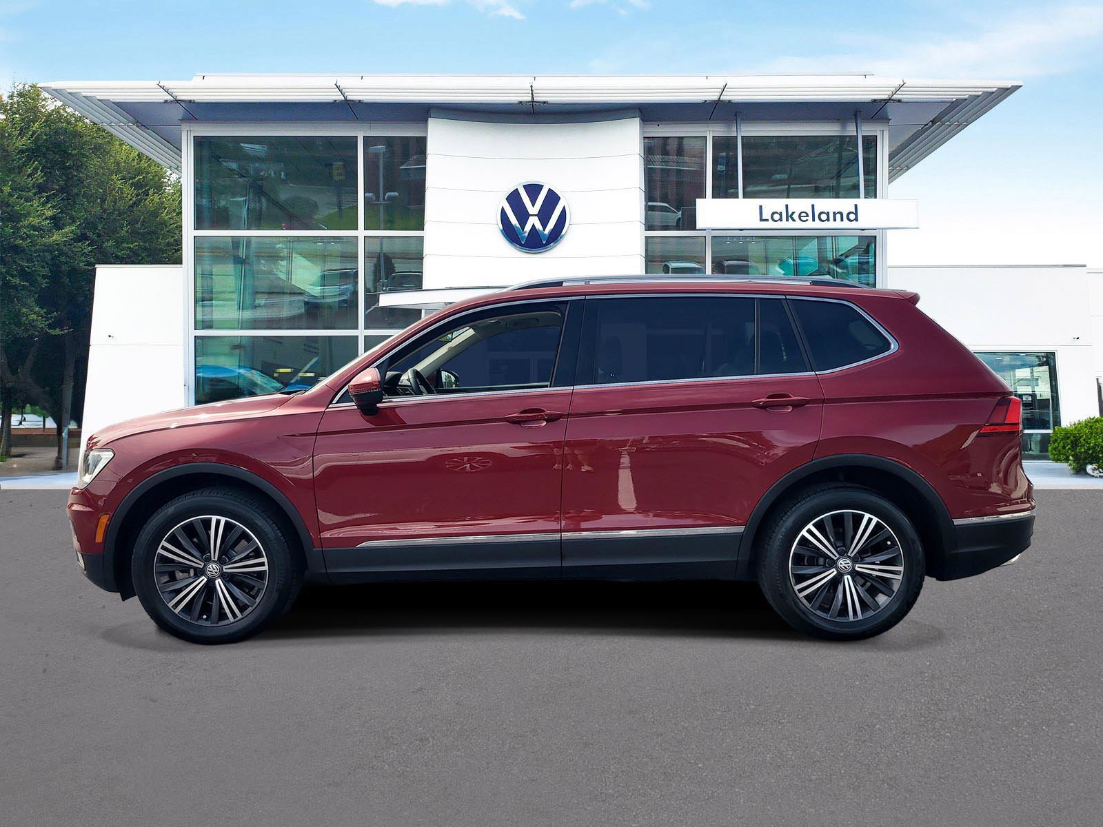 Used 2019 Volkswagen Tiguan SEL FWD image 5