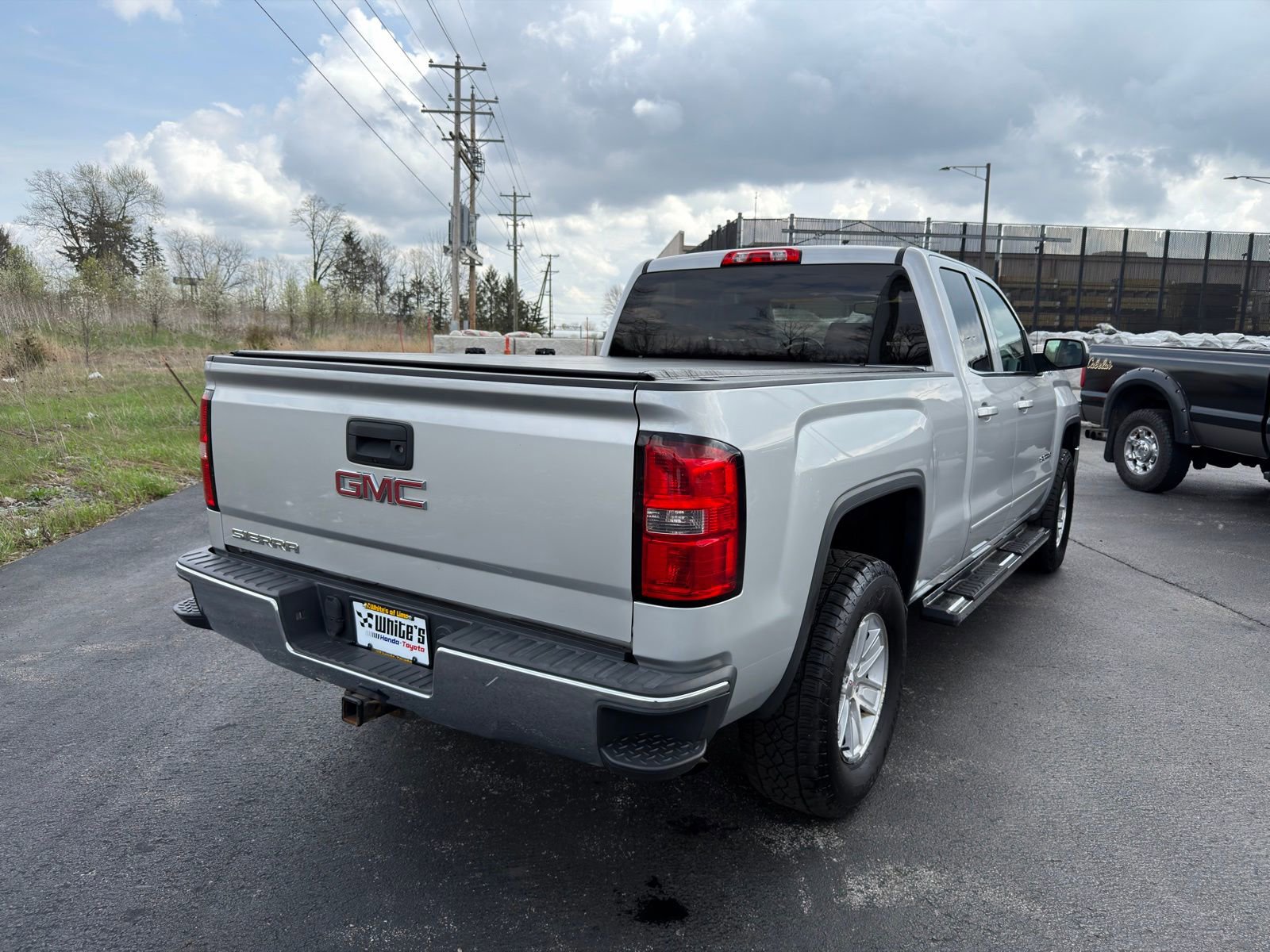 Used 2015 GMC Sierra 1500 SLE w/ SLE Value Package image 7