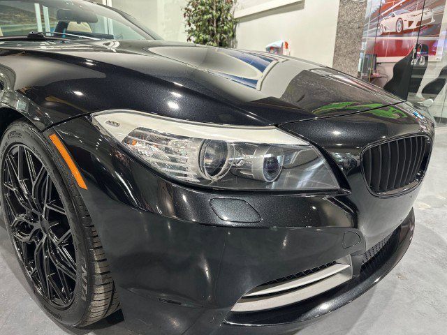 Used 2009 BMW Z4 sDrive35i RWD image 17