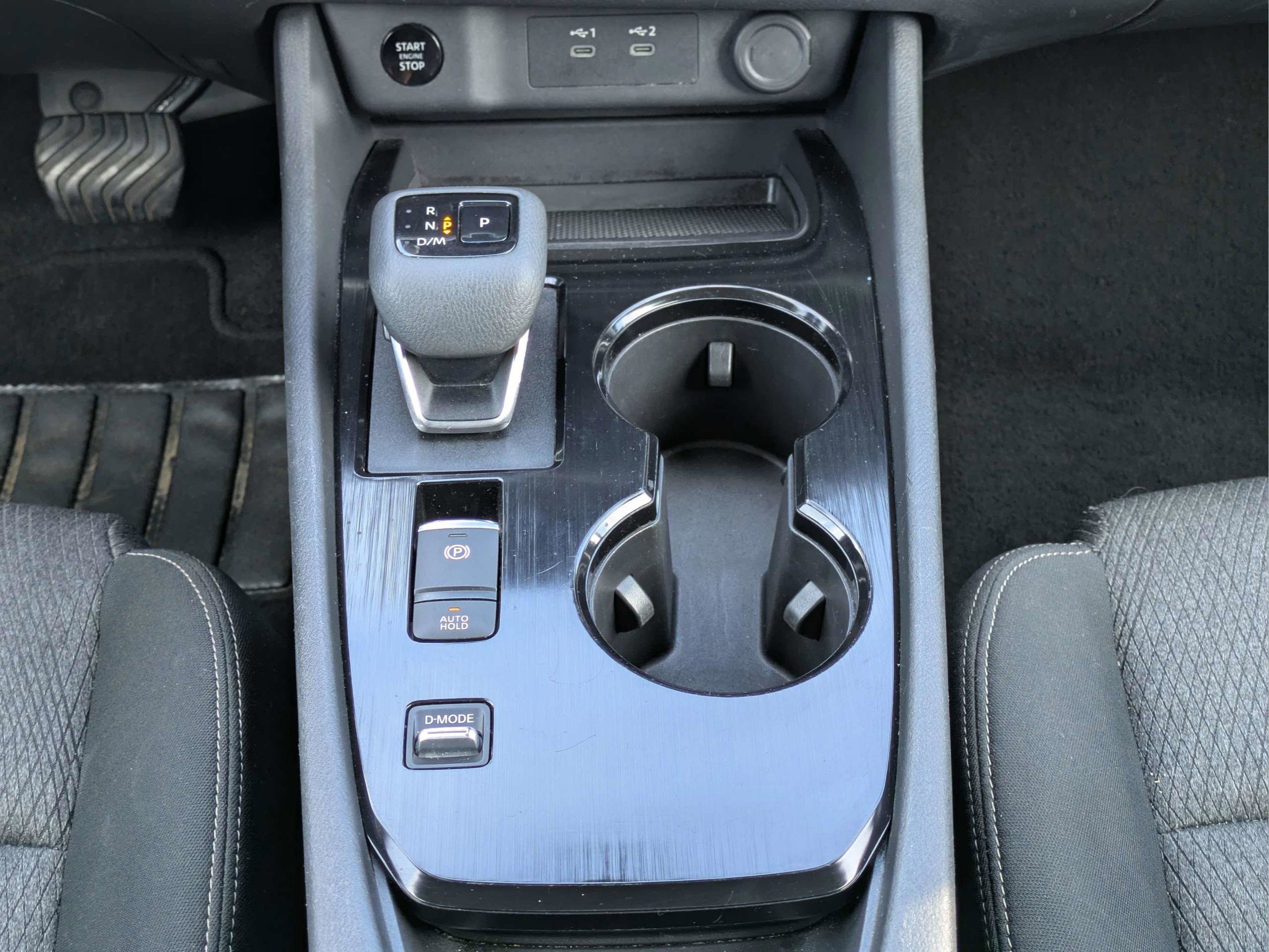 Used 2024 Nissan Rogue SV FWD image 17