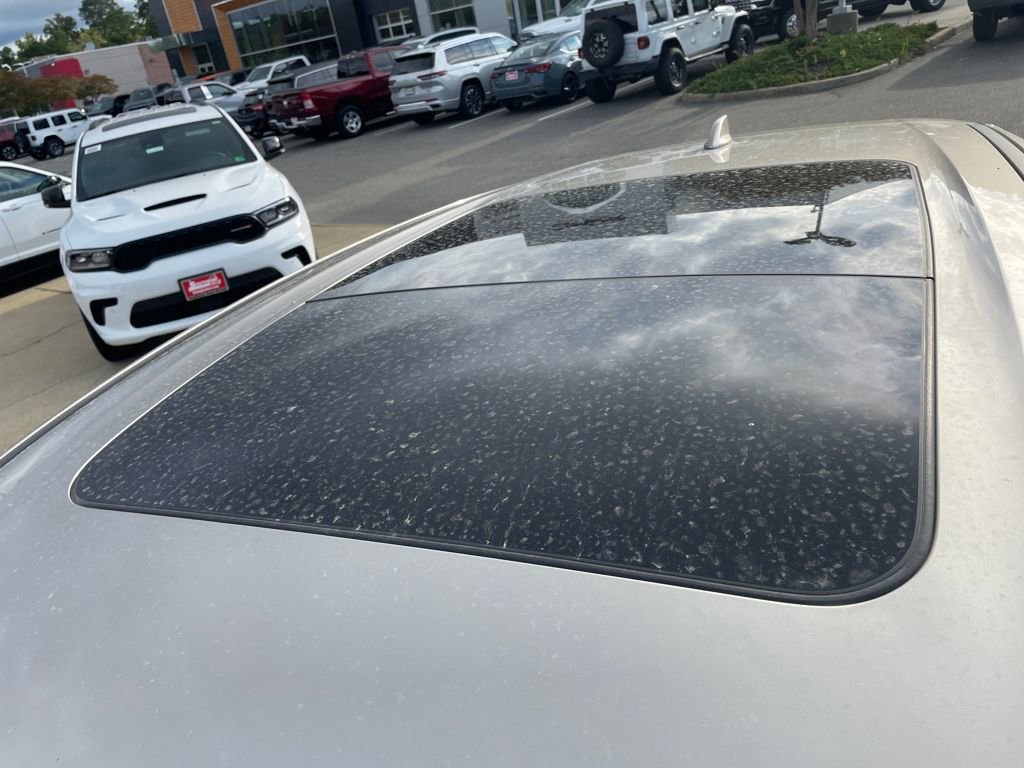 Used 2025 Nissan Murano Platinum w/ Cargo Package image 12