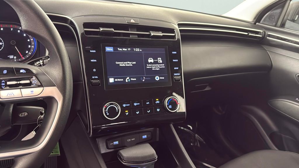 Used 2023 Hyundai Tucson SE image 20
