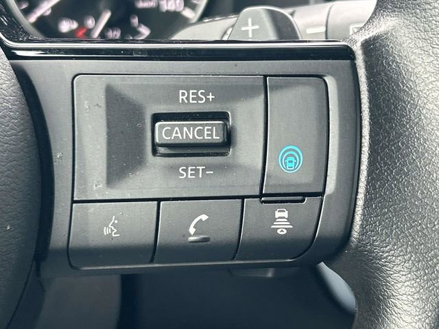 Used 2023 Nissan Rogue SV image 29