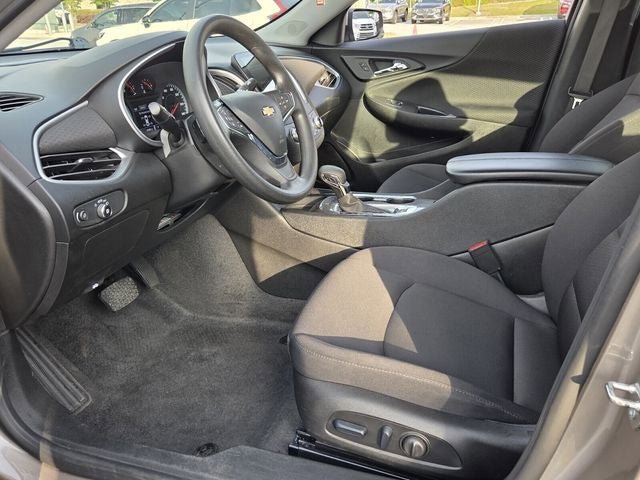 Used 2024 Chevrolet Malibu LT FWD image 15