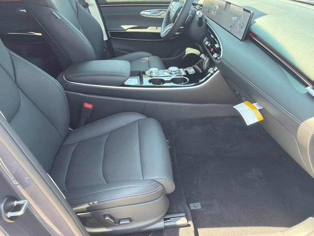 New 2027 Genesis GV70 2.5T AWD/4WD image 15