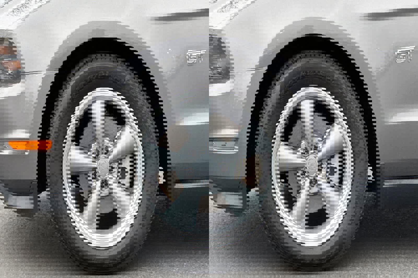 Used 2010 Ford Mustang GT image 24