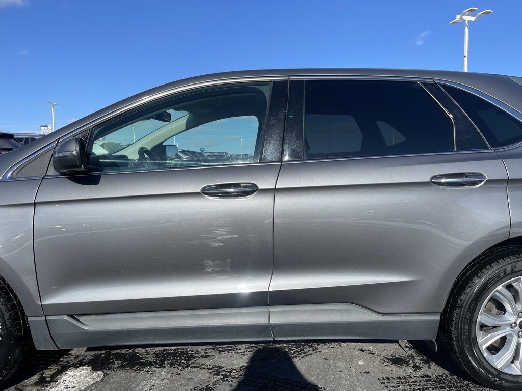 Used 2023 Ford Edge Titanium image 37