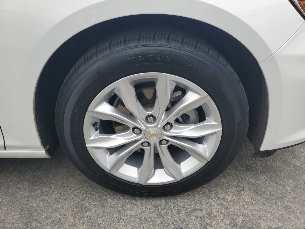 Used 2024 Chevrolet Malibu LT image 6