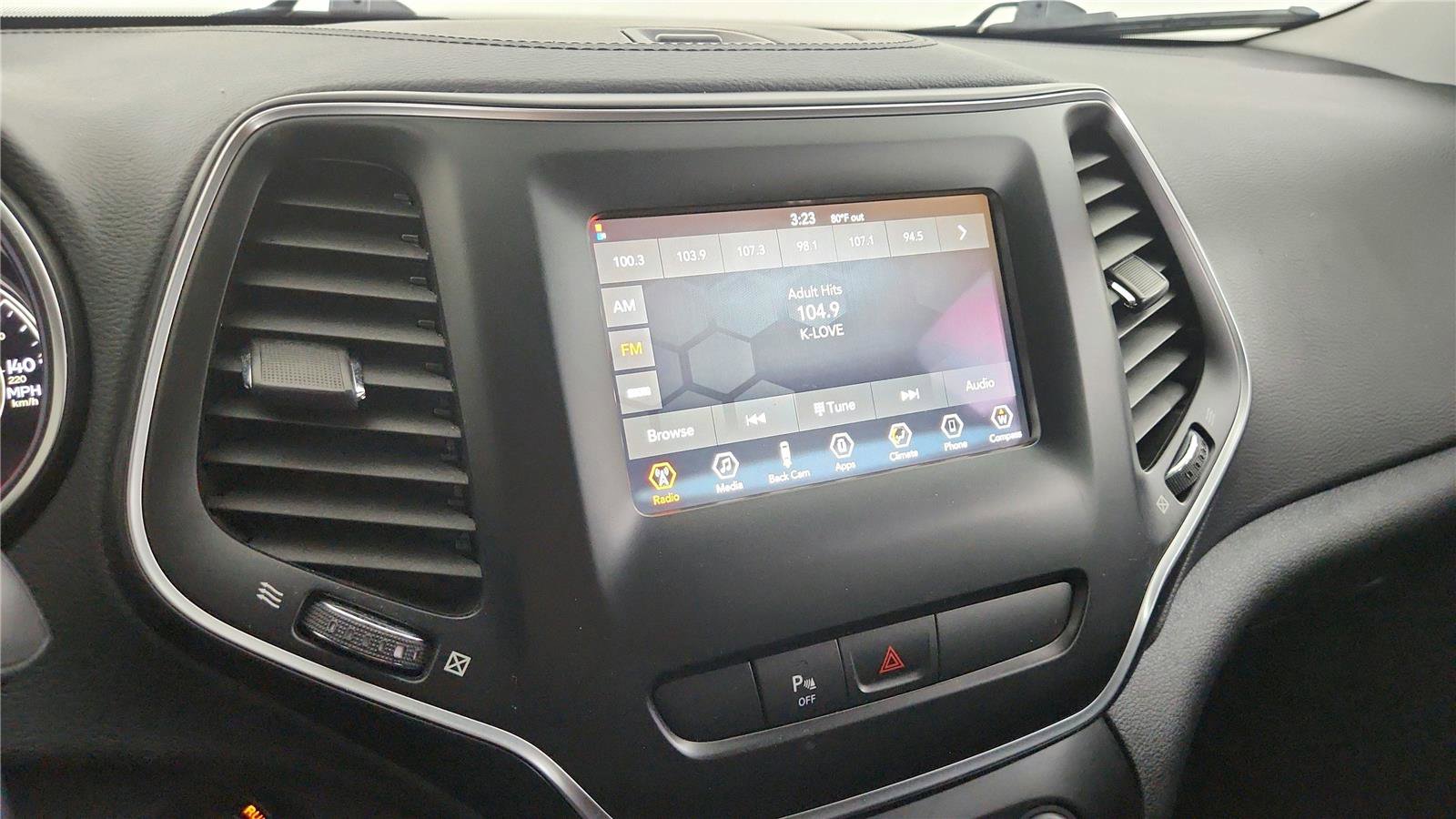 Used 2019 Jeep Cherokee Latitude Plus AWD/4WD image 25
