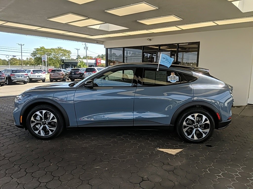 Used 2024 Ford Mustang Mach-E Select image 8
