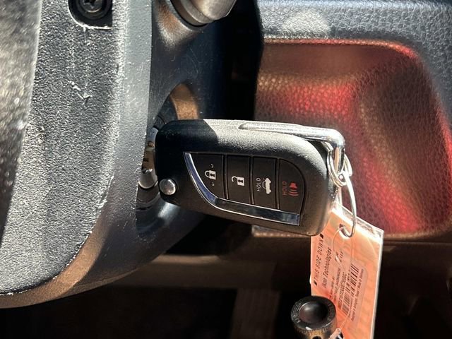 Used 2023 Toyota Camry SE FWD image 23