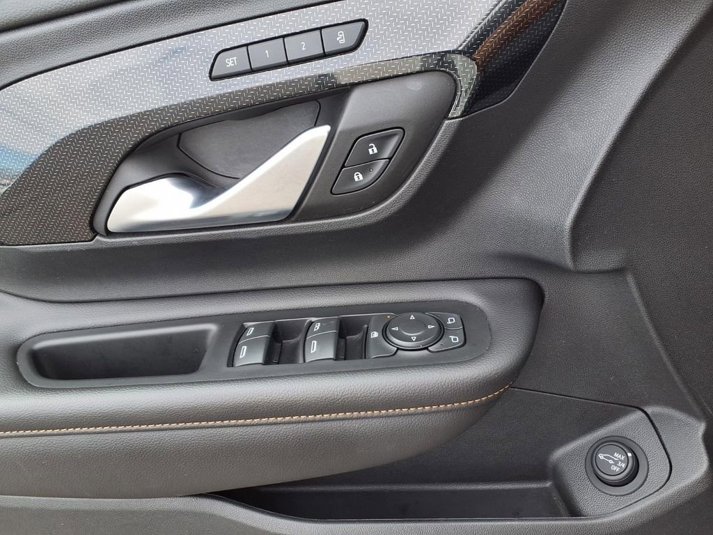 Used 2022 GMC Terrain AT4 image 18