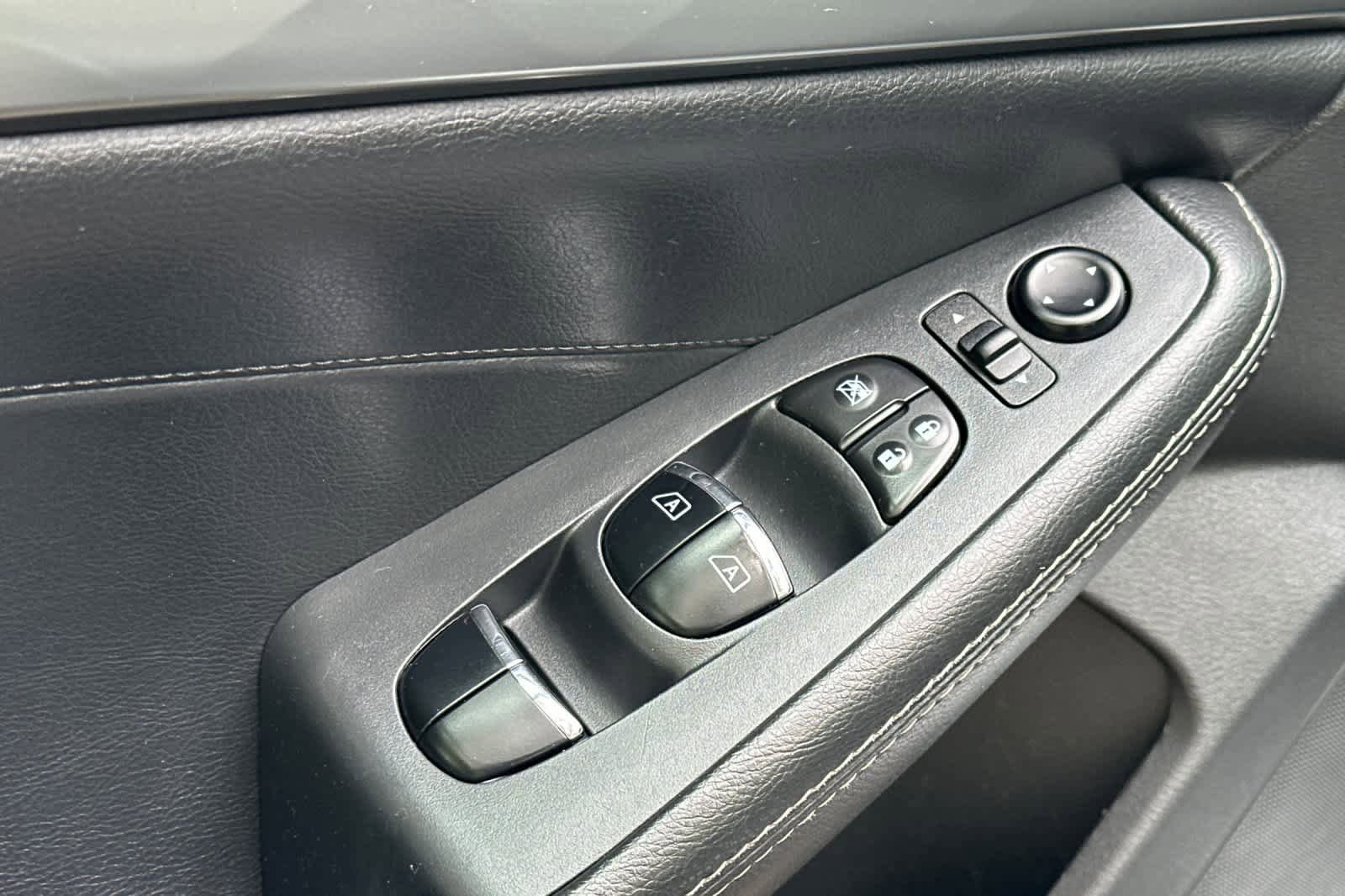 Used 2020 Nissan Maxima 3.5 SV w/ Floor Mat Group FWD image 13